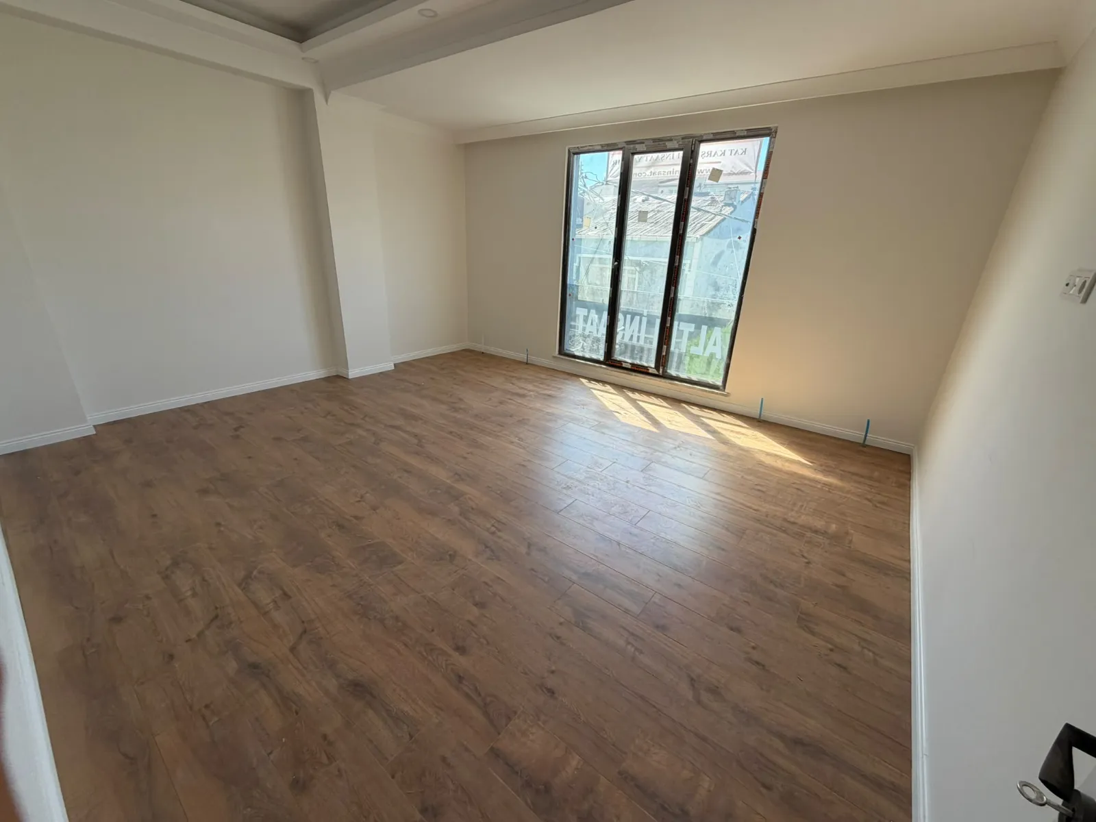 TAŞOLUK MAHALLESİNDE SATILIK 3+1 FIRSAT DAİRE KOD(1023) görsel 3