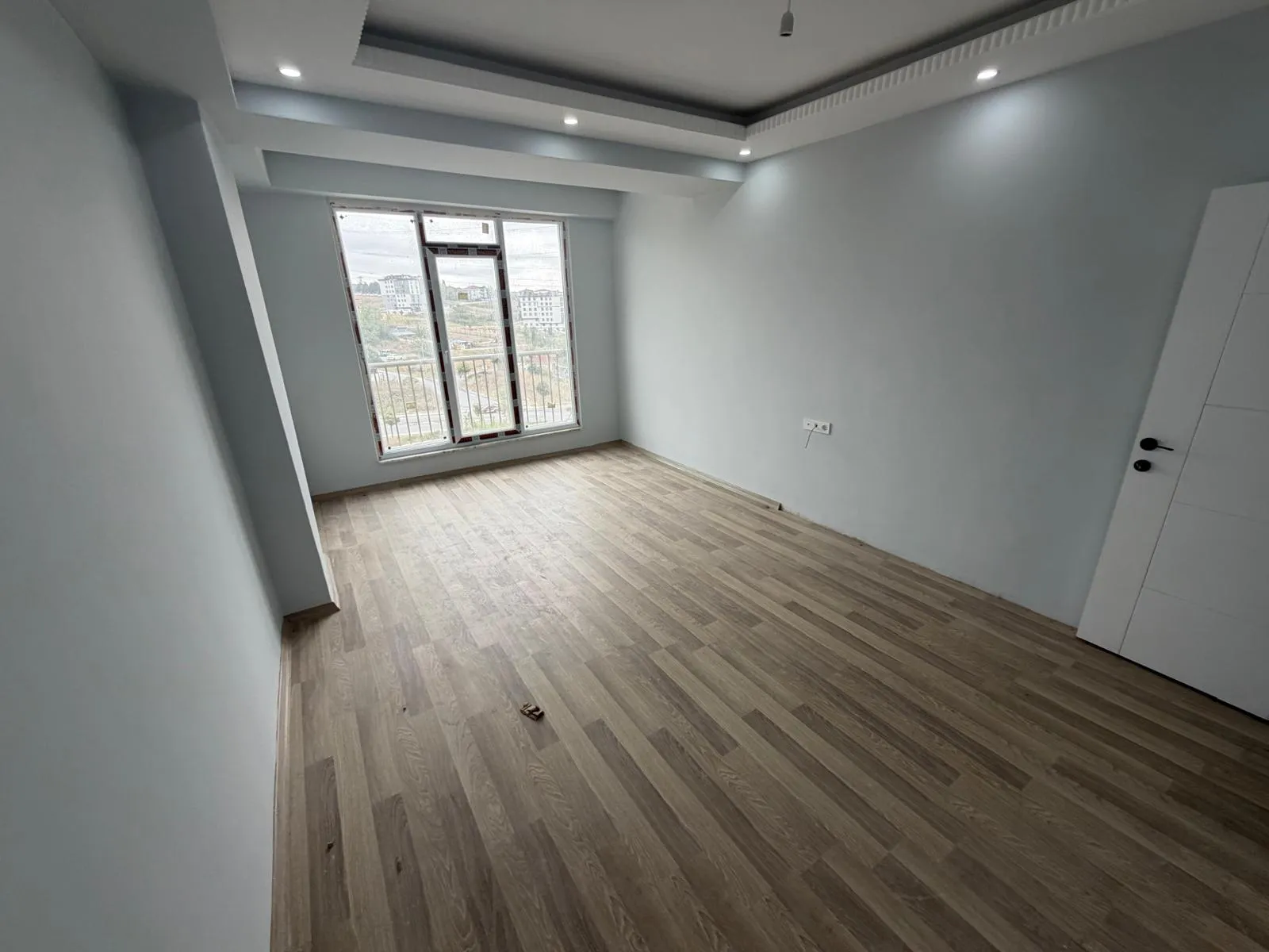 ARNAVUTKÖY HADIMKÖY MAHALLESİN'DE SATILIK 2+1 SIFIR DAİRE KOD(1018)