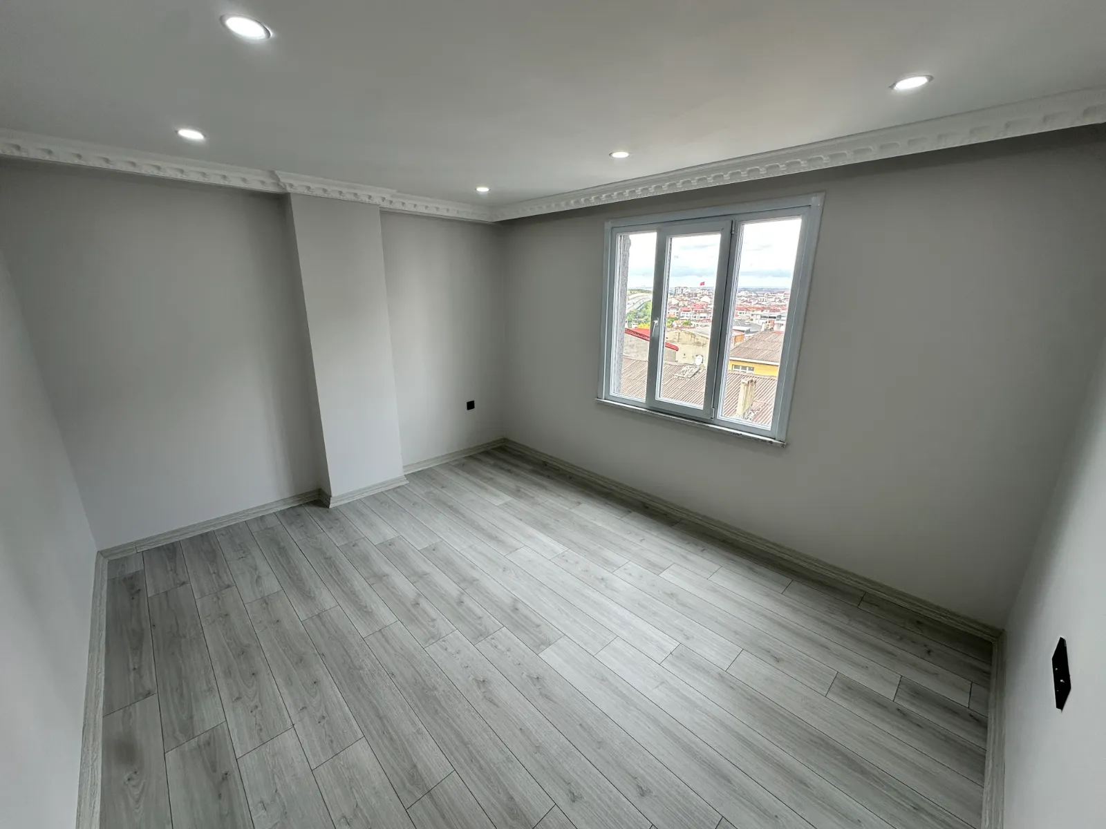 MERKEZ MAHALLESİNDE SATILIK SIFIR ARA KAT DAİRE KOD(1028) görsel 2