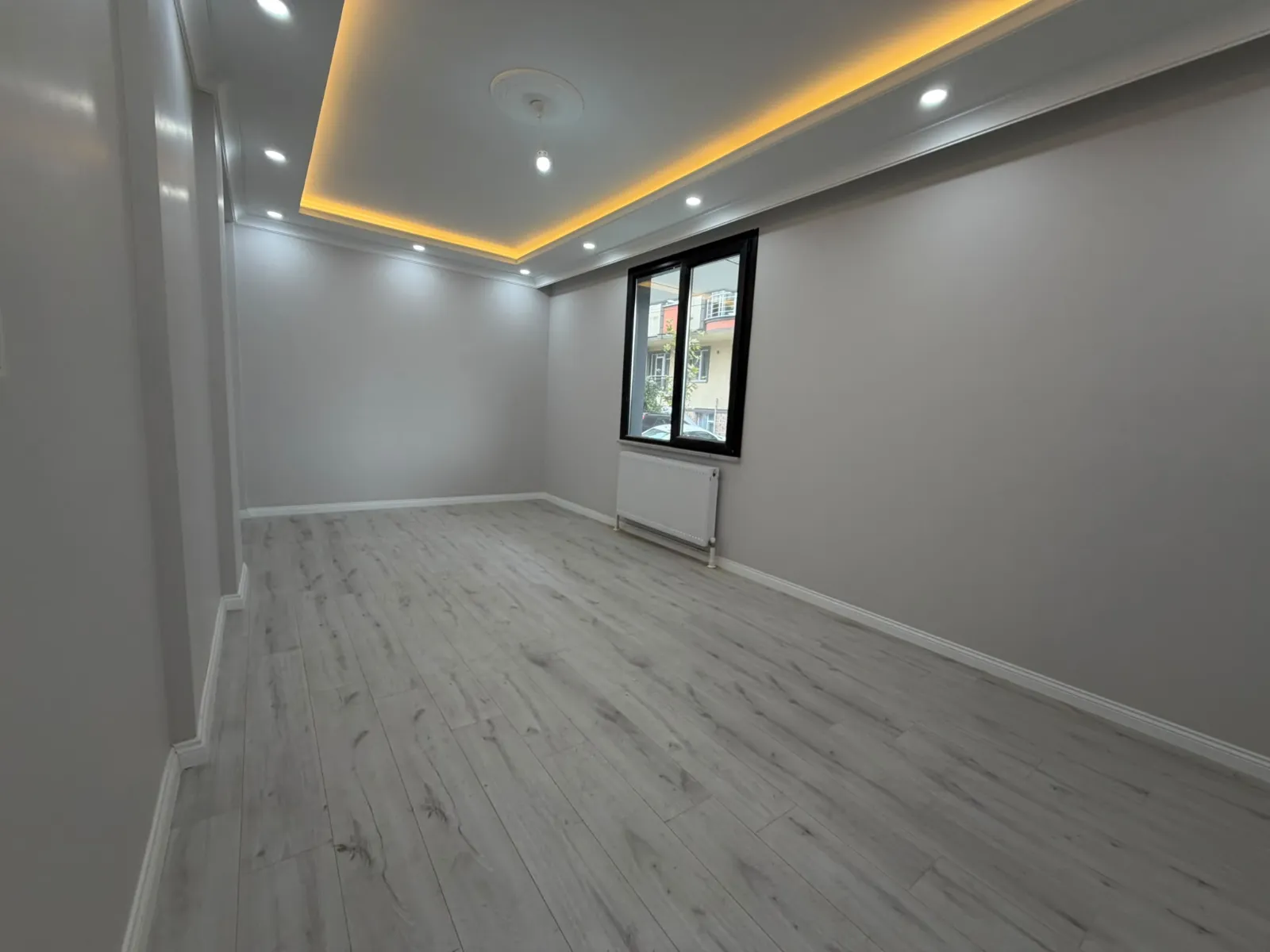 KARLIBAYIR MAHALLESİNDE SATILIK YÜKSEK GİRİŞ 2+1 DAİRE görsel 2