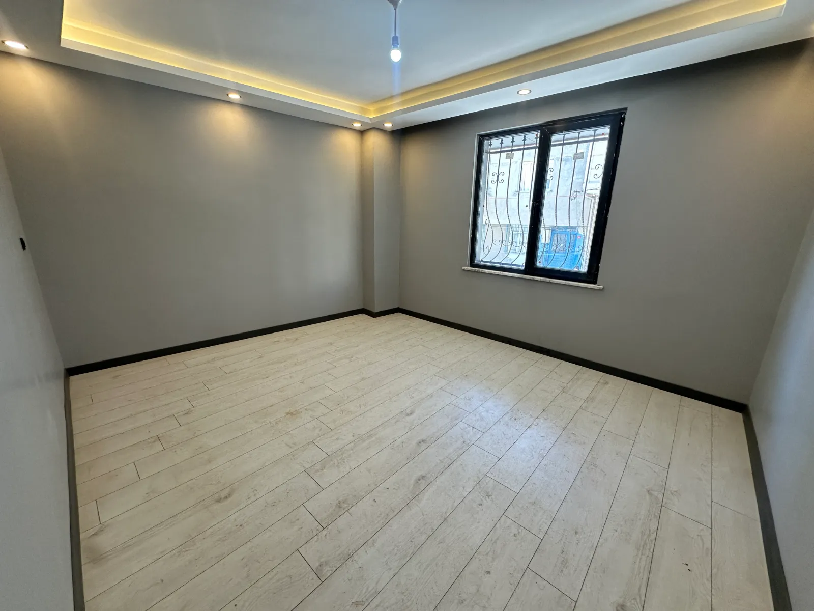 NENE HATUN MAHALLESİNDE SATILIK 2+1 DAİRE KOD(1005)