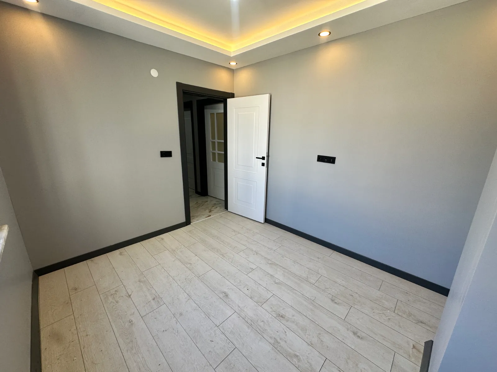 NENE HATUN MAHALLESİNDE AMERİKAN MUTFAKLI SATILIK 2+1 DAİRE KOD (1006) görsel 6